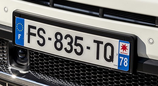 Plaques d'immatriculation : que signifie le code TPPR ?