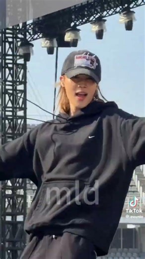 #Lutt le Gaya 😙❤️ Damn ! jimin is looking too hot 🥵 #Sexy_jimin 🤞🏻 #ARMY_Archieves #Subscribe 🙃