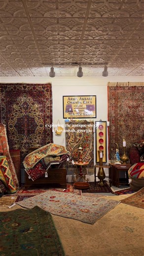 Exploring Antique Stores in Savannah, Georgia