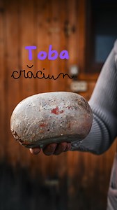 Roxana Blenche on Instagram: "Cum se pregătește o tobă? Uite așa în familia mea❤️🥹 #knifeface #blenchef #chefblenche"