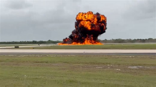 Texas-bound private jet crashes during emergency landing in Dominican Republic