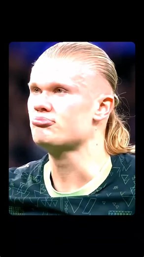 Footy Scope on Instagram: "Barnacles are small crustaceans that often attach themselves to sea turtles, especially on their shells, flippers, and skin. While a few barnacles may seem harmless, large numbers can actually cause serious problems for turtles. When barnacles build up, they add extra weight and drag, making it harder for the turtle to swim, dive, and surface for air. This forces the turtle to use more energy just to move, which can lead to exhaustion over time. In severe cases, heavil