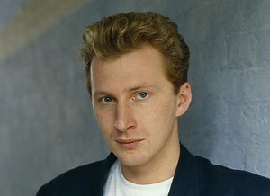 798K views · 13K reactions | Black - Wonderful Life (1987) | Frequência Modular | Facebook