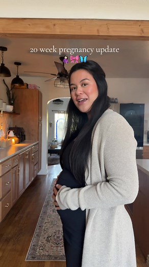 20 Week Pregnancy Update: Half Baked Baby Girl