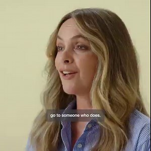 Here are 3 things Alison Brahe-Daddo wishes she had known about menopause. We understand how hard menopause can be. Connecting with someone who knows exactly what you’re experiencing can be just what you need 💕 | Priceline Australia