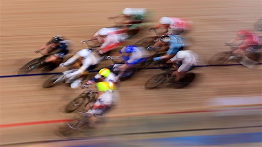 Louis Gentzik meldet sich aus Klinik: Rentner fährt in Radfahrer-Gruppe