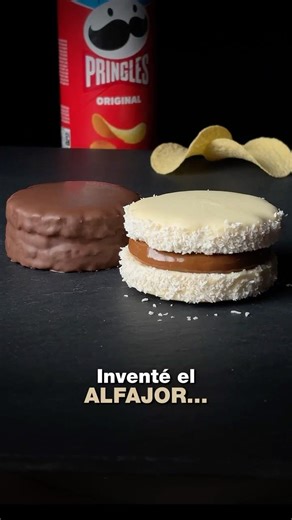 I think I invented the Pringles alfajor