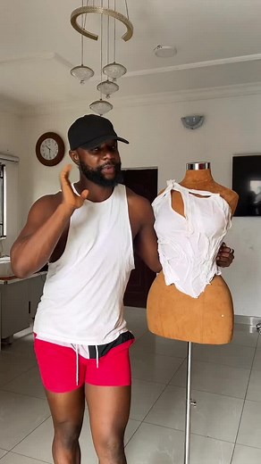 Stunning Wet Look Fashion: Celebrity Stylist & Creative Director Creates Trendy Outfit