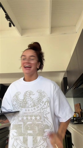 Back Home by Kyra Johnson: how to organize moving home