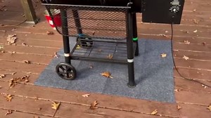 Gas Grill Mat，48" x 48" Premium BBQ Mat—Protects Decks and Patios from Grease Splashes,Soft Absorbent Material-Contains Grill Splatter，Anti-Slip and Waterproof Backing，Washable