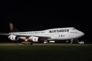 Walkaround Video Tour Of IRON MAIDEN's New Boeing 747 Plane