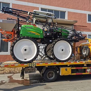 [Hot Item] China Agricultural Tractor Mounted Hydraulic 700L Tank Boom Sprayer Pump Tractor Mounted