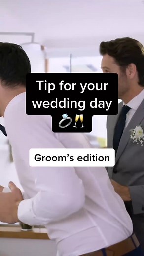 Grooms, try this tip for your wedding day! 😍 🤝 @weddingjourney.au #weddinginspo #weddingideas #weddingplanning #wedding #weddingphotography #weddingday | Wedsureinsure