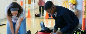 Red Cross offers high school students free first aid training - WTOP News