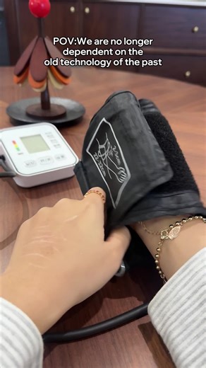 Compact Wrist Blood Pressure Monitor Lasts One Month