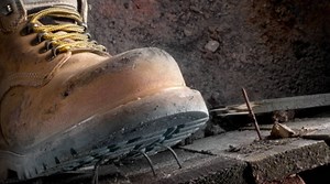 Cuáles son los tipos de botas de seguridad y su uso - Masterlogística