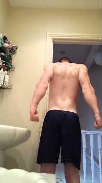14yo aesthetic bodybuilder flex and description