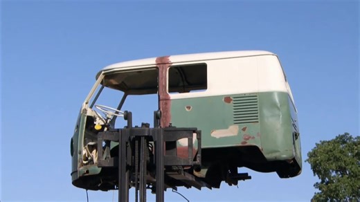 109K views · 1.8K reactions | Richard Rawlings and the Gas Monkey crew take on a tiny challenge—restoring the world’s smallest VW van. Big creativity meets small-scale engineering in this unique Fast N’ Loud project. #FastNLoud #GasMonkeyGarage #Volkswagen | Behind the Kings No Prep Life | Facebook