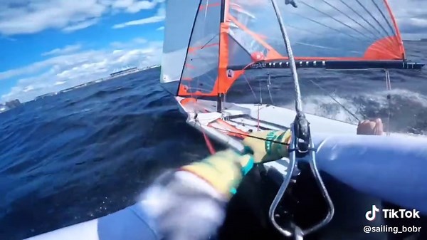 Sailing Adventures in Strong Winds with 29er Rek