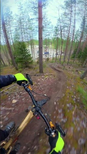 Perjantain rännitystä Sorolassa II Friday DH at Sorola II Sorolan Monttu II Kangasala, Finland
