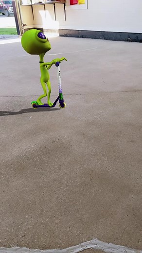 #alienbff