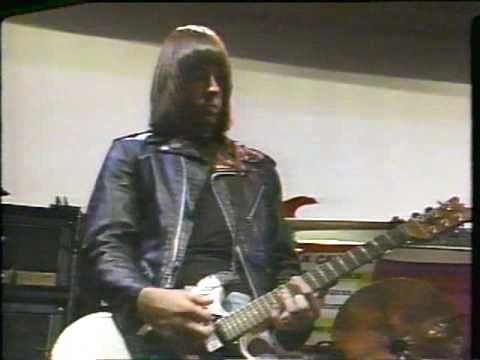 Ramones I Don't Wanna Be Buried In A Pet Sematary