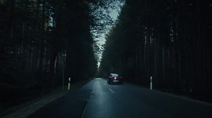 全新 #EQS：現實還是做夢？ 記得保持清醒！ 欣賞平治與慕尼黑電視電影大學 (University of television and film Munich) 共同製作的短片「Awake」：https://youtu.be/X2nWpRVT628 立即探索更多: mb4.me/EQS_hk 加入Mercedes-EQ行列: mb4.me/EQ_rev *型號、設備、配置、功能和網上服務或產品會因應不同國家的市場和個人選配而有所不同。 The new EQS: Reality or just a dream? Stay AWAKE! Watch the full film "Awake" created in collaboration with the “Hochschule Fernsehen und Film München” (University of television and film Munich): https://youtu.be/X2nWpRVT628 Discover more: mb4.me/EQS_hken Join the Mercedes-EQ fa