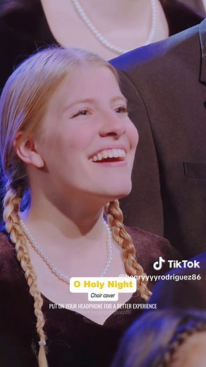 Powerful Christmas Choir Performance You Can't Miss