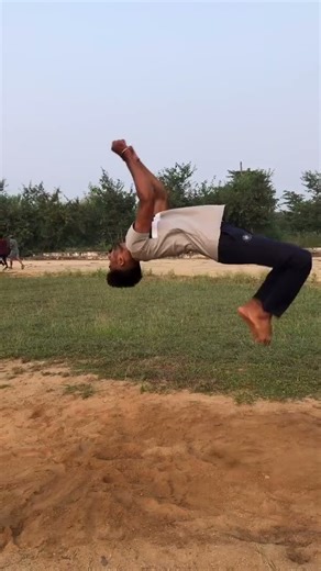 caption your short #shorts #views #flip #viral #trend #gym #trending #calisthenics #youtube #stunt