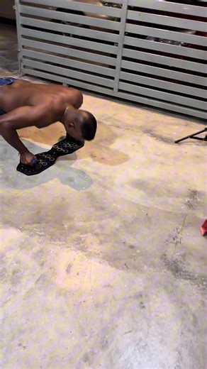 Effective Push Up Board Workouts for Strength Training