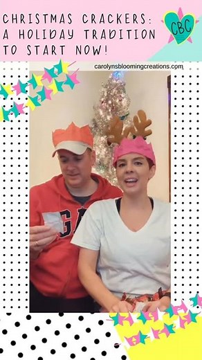 How to Open Christmas Crackers