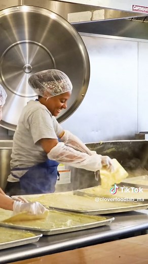 One week left of the Panelle!! I’ll miss the smell of rosemary in the Clover kitchen every morning and the serene spreading of the panelle custard before it gets sliced and fried for sandwiches. Any guesses on what sandwich is coming up next?? #boston #cambridge #eatlocal #vegetarian