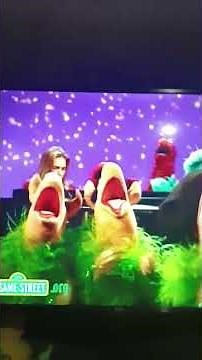 Sesame Street: Diana Krall Sings Everybody's Song