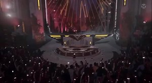 274K views · 7K reactions | Tiësto nos sorprendió con este remix a uno de los temas del año “Blinding Lights” en el cierre de #Tomorrowland2020  Escucha esta y más canciones en #MDMHits  https://spoti.fi/2XUcz5C | MDM Música | Facebook