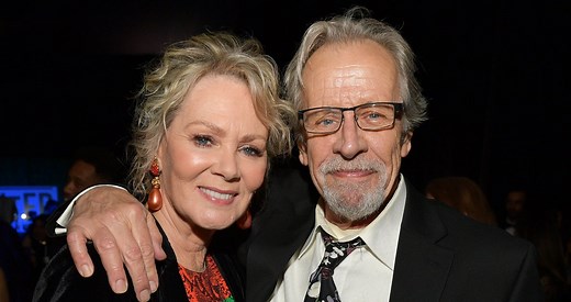 Jean Smart Explains Why She Angrily Called Out A Health Worker After Husband’s Death