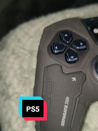 No more scratched controllers!! Lots of designs and come with joystick protectors too!! Linked below 👇👇👇@GeekShareAccessories #gaming #gamers #ps5 #controller #protect