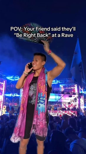 Jarren Ellis on Instagram: "“Be Right Back” = Side questing for a while (“MO BAMBA” - @eclpse.music Flip) • #raves #ravers #rave"