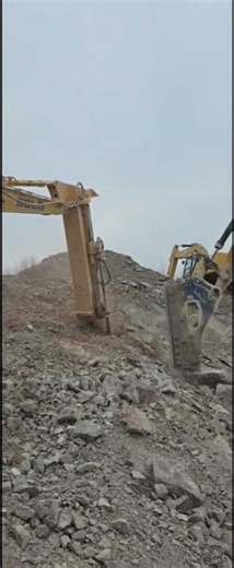 The integrated rock drill, rock splitter, and hydraulic breaker are used in mining operations.