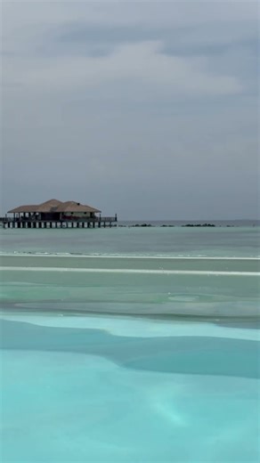 Poolside Maldives 🇲🇻