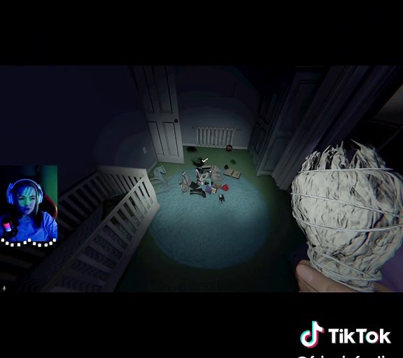 Poltergeist: Master of Object Throwing in Phasmophobia