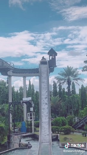 Thrilling Jungle Log Jump Experience at Enchanted Kingdom