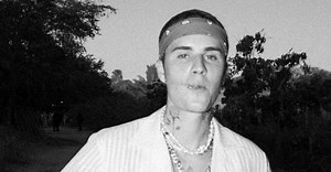 Did you know pop sensation Justin Bieber's tour bus costs over $1.5 million! Check out the swanky interiors