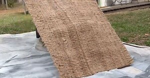 How to Do a DIY Plaid Rug Makeover With Spray Paint