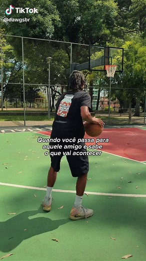 Camiseta De Basquete: Estilo e Conforto para os Hoopers
