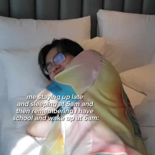 HELP ITS 2:14AM #fyp #krewcraft #itsfunneh #viral #akdyu #krew