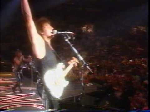 Bon Jovi Living On A Prayer MTV Video Awards live 1987