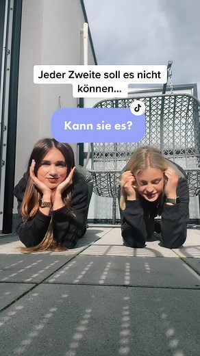 Probiert es mal aus - wer kann es von euch?😅 [lnsta: coupleontour] #couple #couplegoals #fyp #beziehung