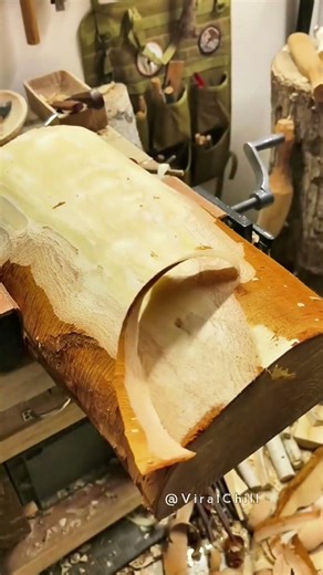 Mastering the Art of Wood Carving with a Traditional Drawknife Tool