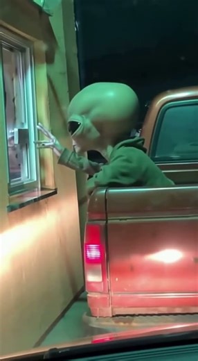 POV: You're stuck behind an Alien at the Drive-Thru 🛸🍔 #ufo #alien #drivethru #funny #sora2 #skit