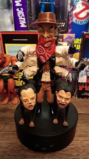 puppet master six shooter action figure full moon toys